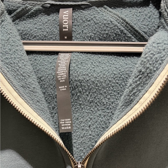 Vuori Restore Half Zip Hoodie~ size M - Picture 8 of 9